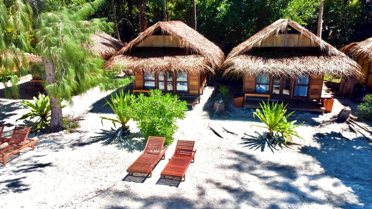 Agusta Eco Resort Pulau Mansuar
